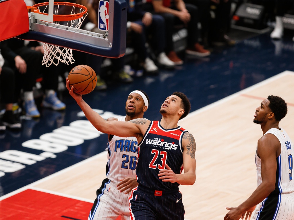 班凯罗统治内线!魔术双星闪耀力克奇才 这场比赛暴露了奇才在团队协作上的漏洞:他